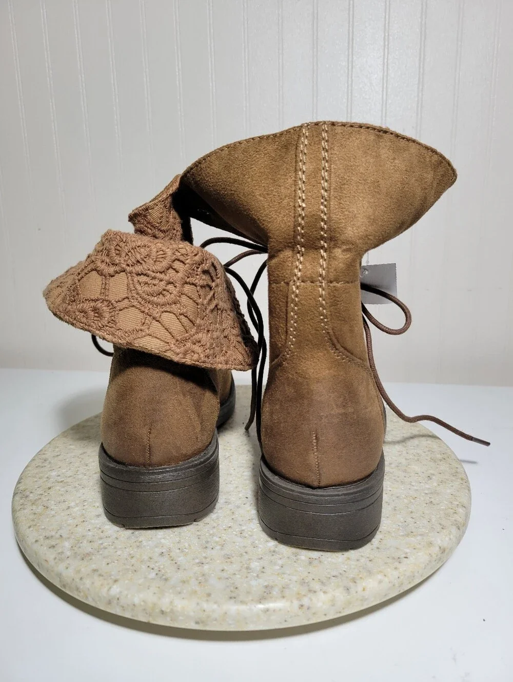 American Eagle Tan Crochet Cuff Lace-Up Combat Boots 6.5 NWT